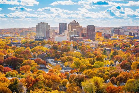 14 Best Cities in Connecticut .